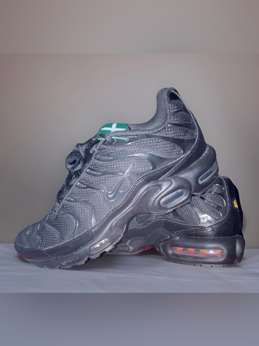 Nike Air Max - Verified by StockX - Picture 2 of 9